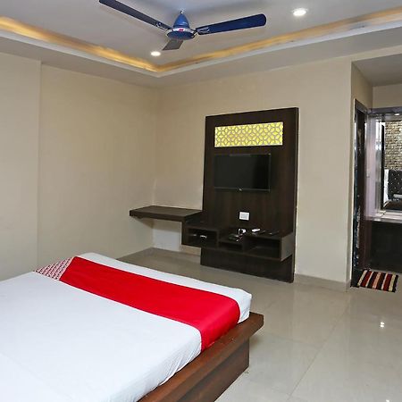Oyo Flagship 43897 Redstone Hotel Gwalior Exterior foto