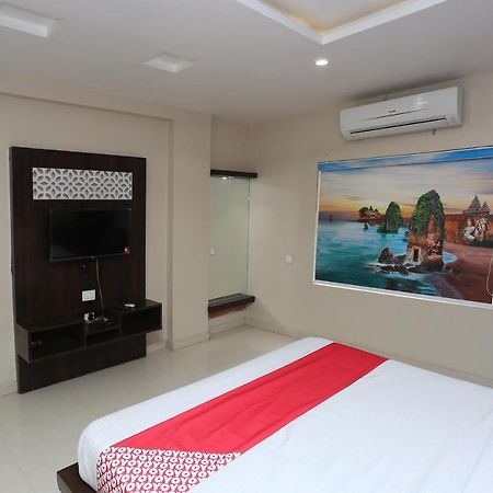 Oyo Flagship 43897 Redstone Hotel Gwalior Exterior foto