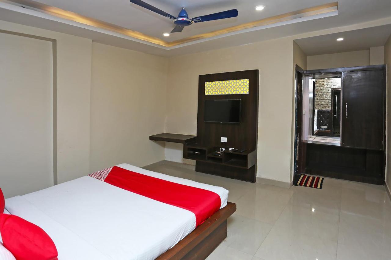 Oyo Flagship 43897 Redstone Hotel Gwalior Exterior foto