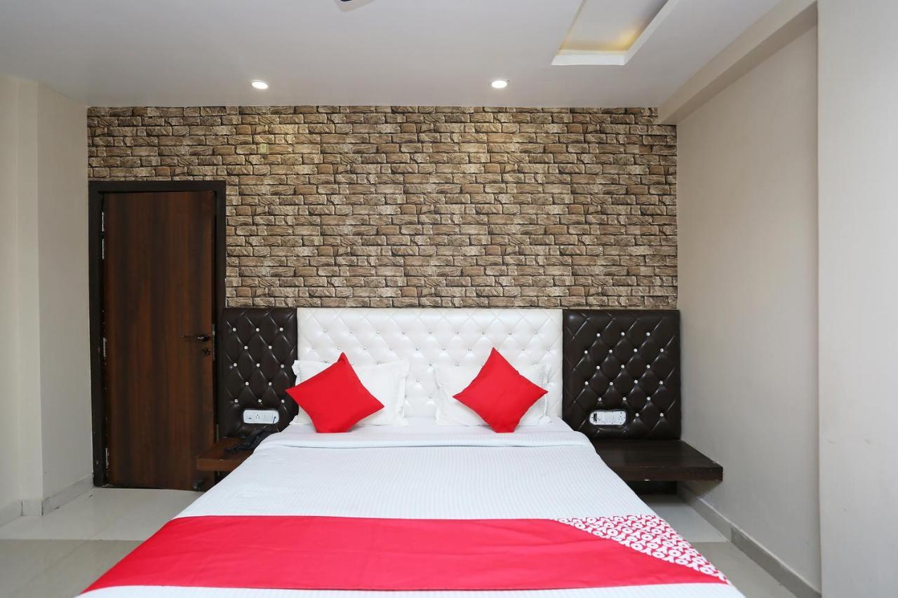 Oyo Flagship 43897 Redstone Hotel Gwalior Exterior foto